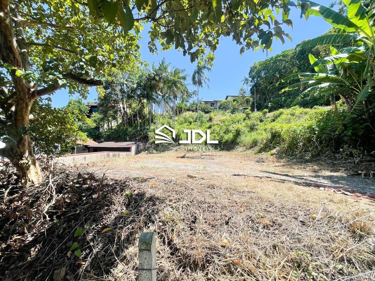 Terreno à venda no bairro Tribess: 