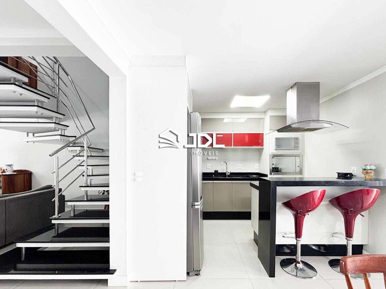 Casa à venda no bairro Escola Agrícola: 