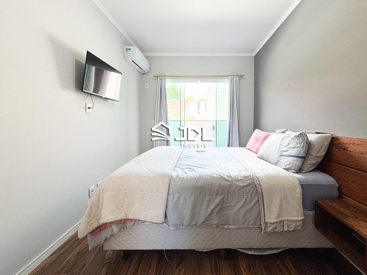 Casa à venda no bairro Escola Agrícola: 