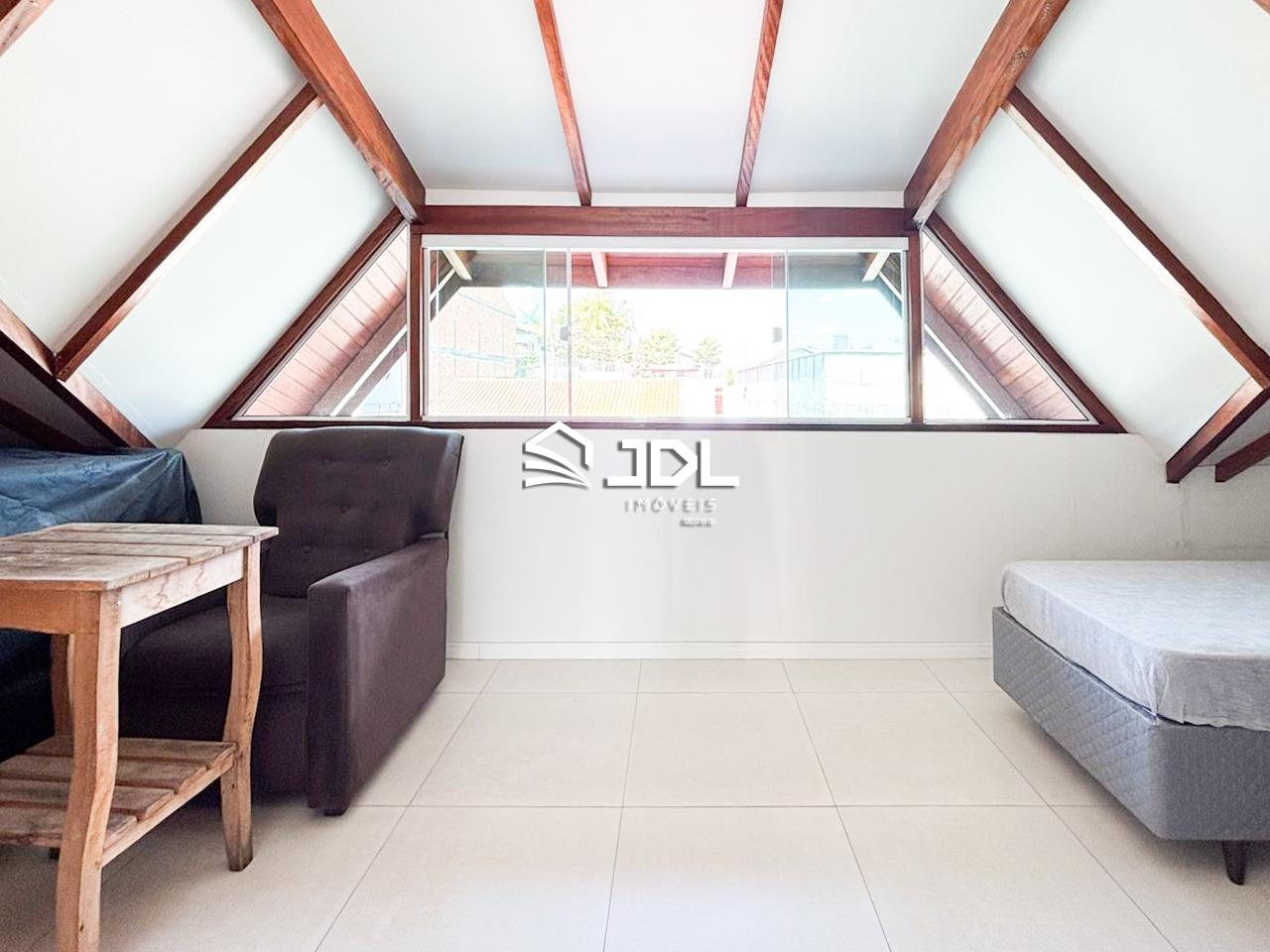 Casa à venda no bairro Escola Agrícola: 