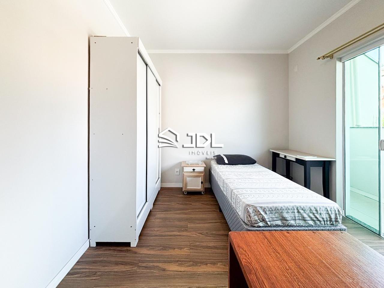 Casa à venda no bairro Escola Agrícola: 