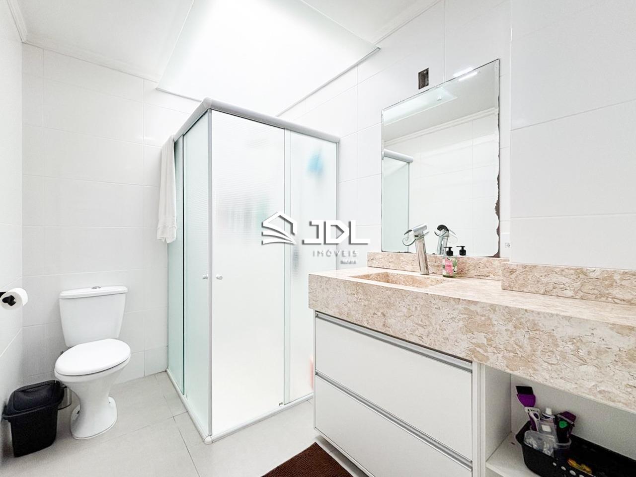 Casa à venda no bairro Escola Agrícola: 