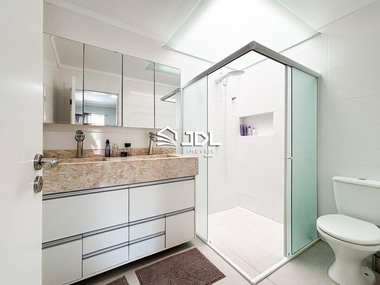 Casa à venda no bairro Escola Agrícola: 