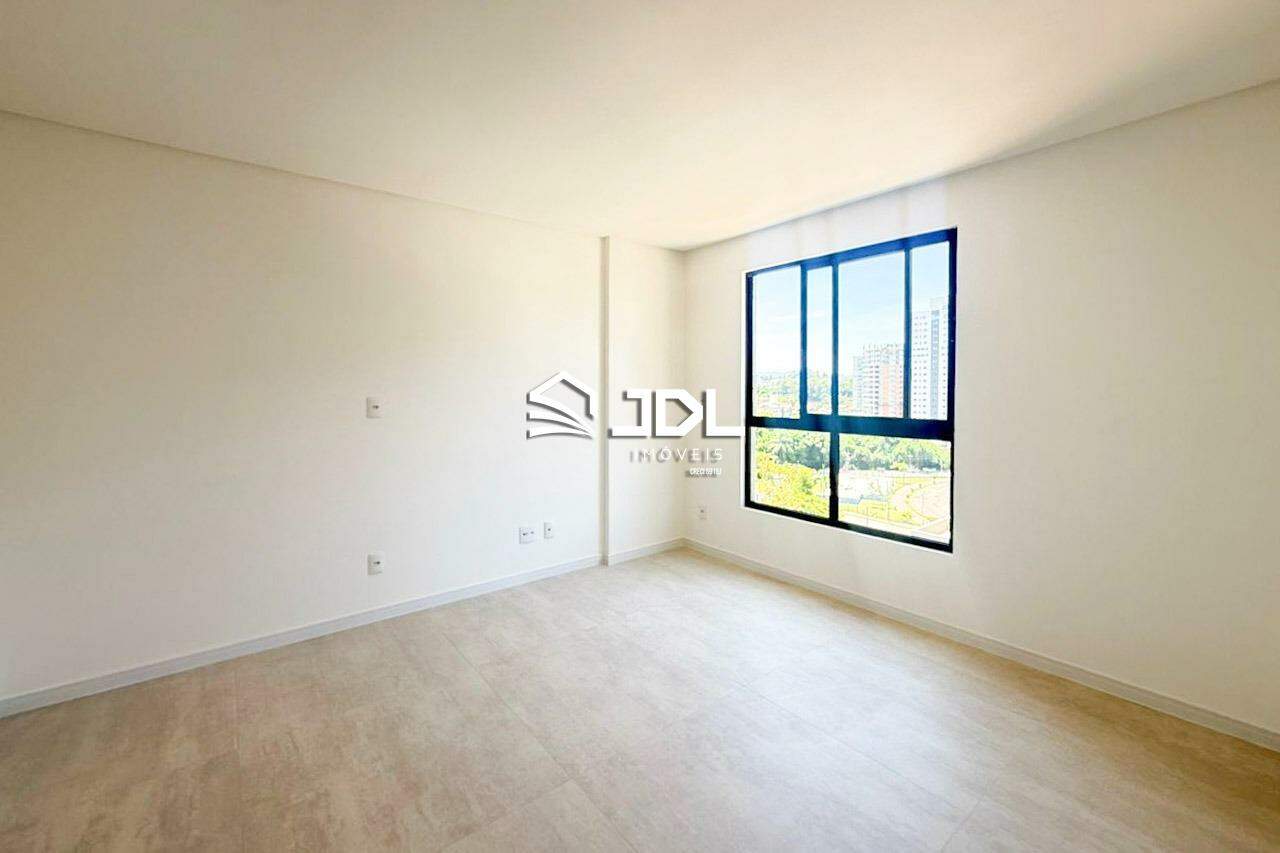 Apartamento à venda no bairro Velha: 