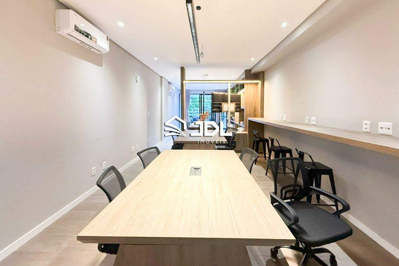 Apartamento à venda no bairro Velha: 