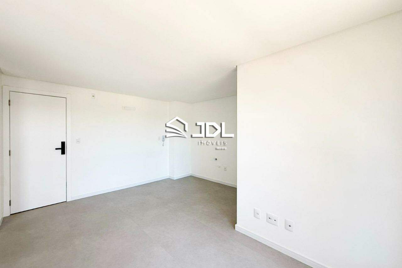 Apartamento à venda no bairro Velha: 