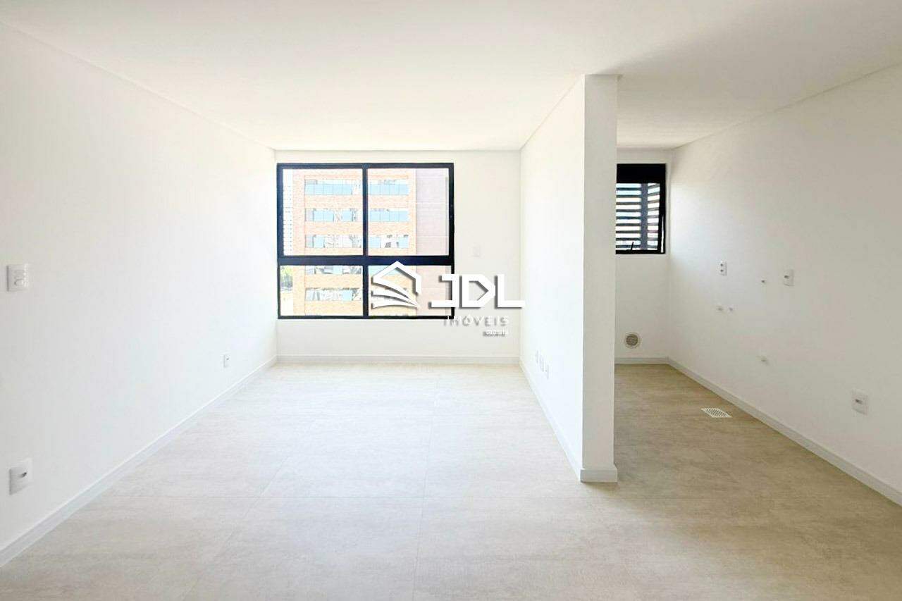 Apartamento à venda no bairro Velha: 