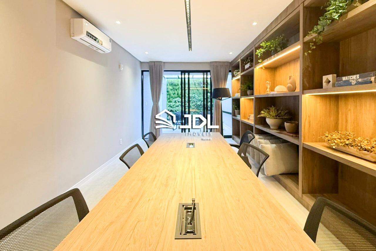 Apartamento à venda no bairro Velha: 