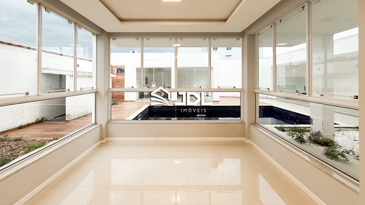 Casa à venda no bairro Água Verde: 