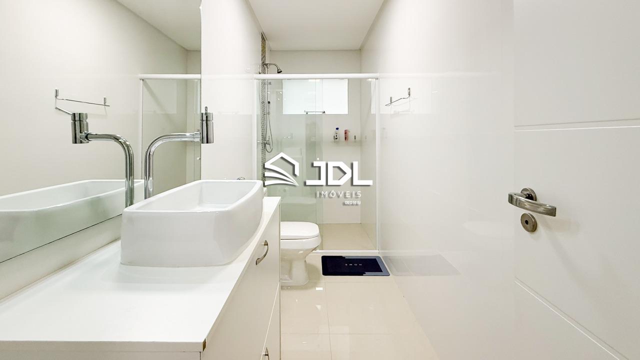 Casa à venda no bairro Água Verde: 