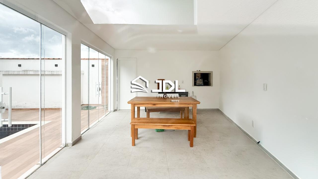 Casa à venda no bairro Água Verde: 