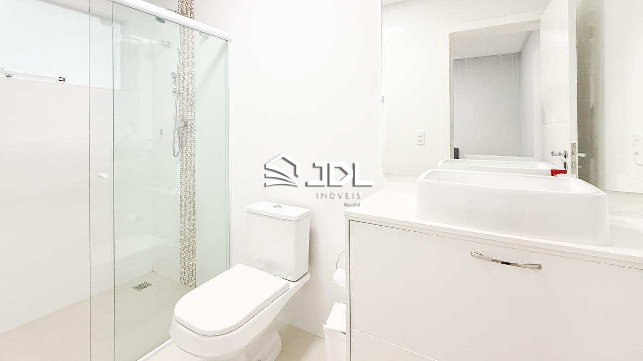 Casa à venda no bairro Água Verde: 