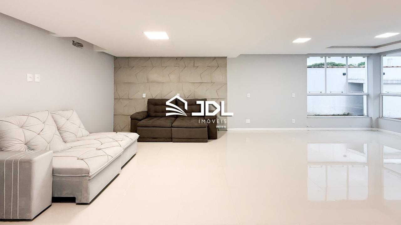 Casa à venda no bairro Água Verde: 