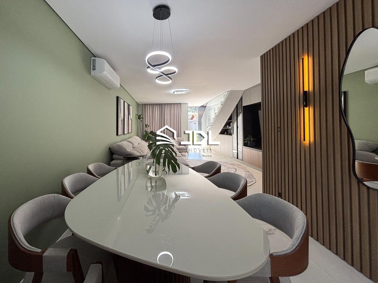 Casa à venda no bairro Água Verde: 