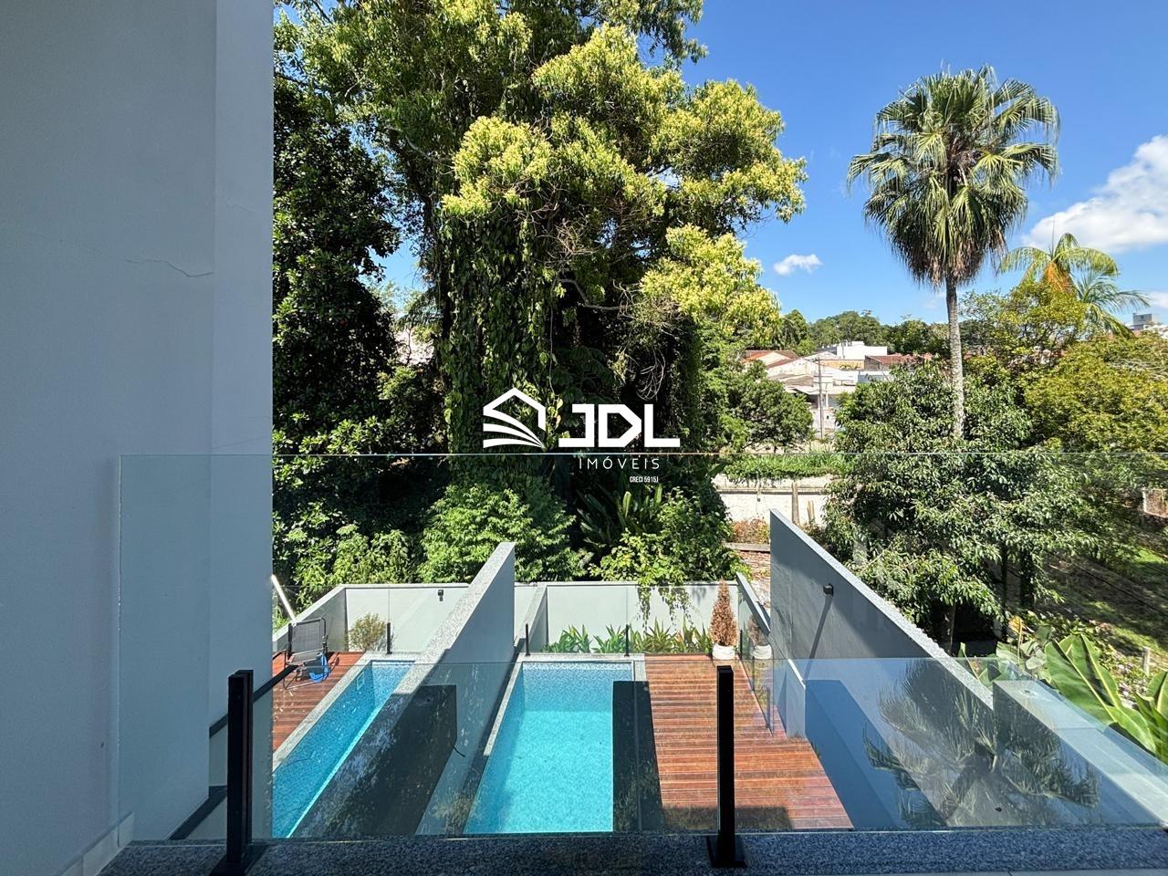 Casa à venda no bairro Água Verde: 