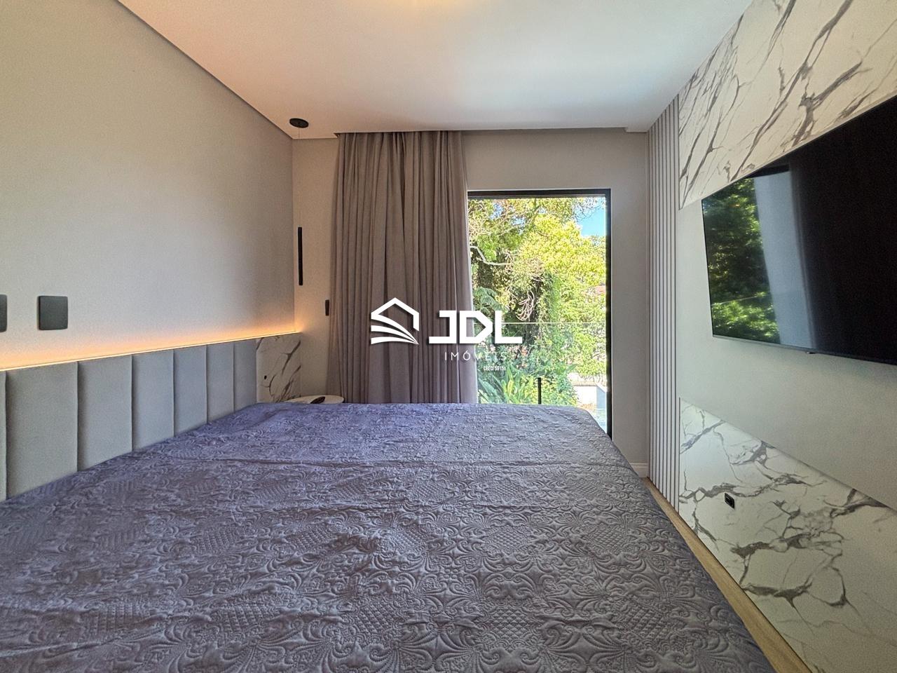 Casa à venda no bairro Água Verde: 