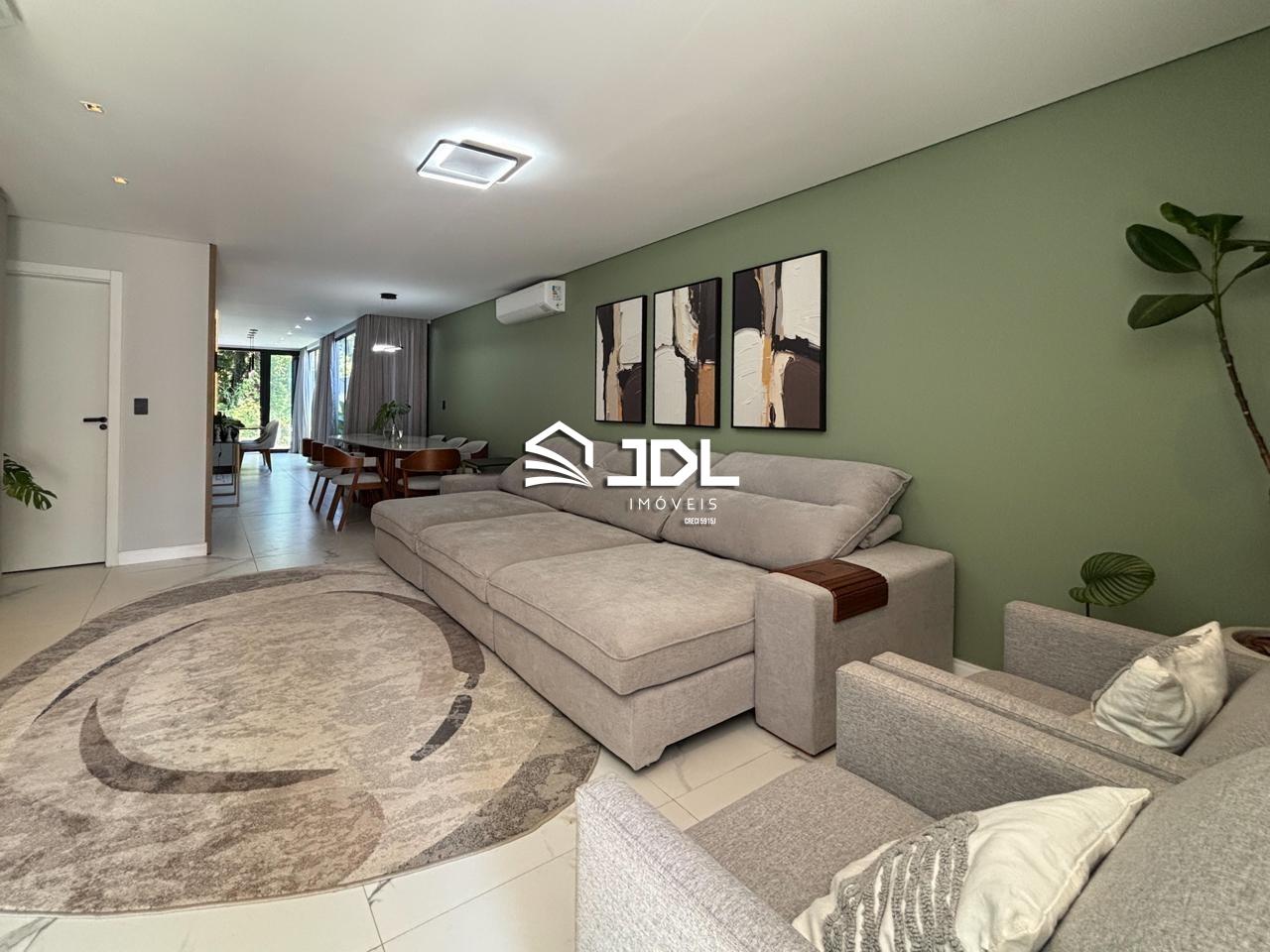 Casa à venda no bairro Água Verde: 