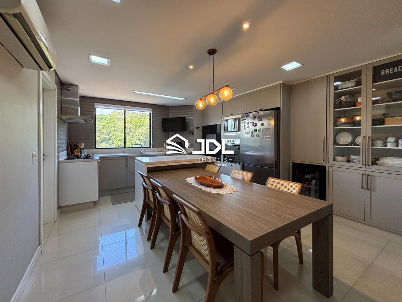 Apartamento à venda no bairro Vorstadt: 