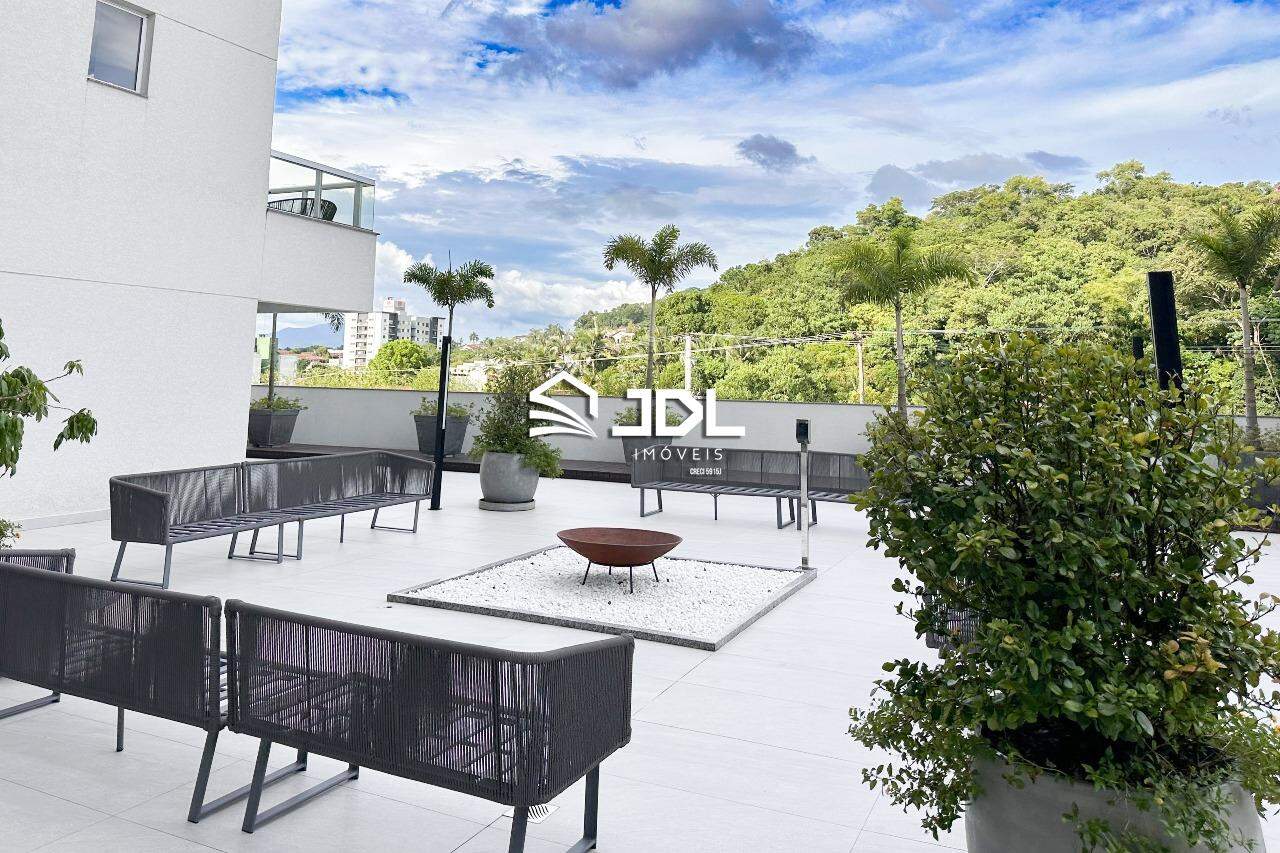 Apartamento à venda no bairro Escola Agrícola: 