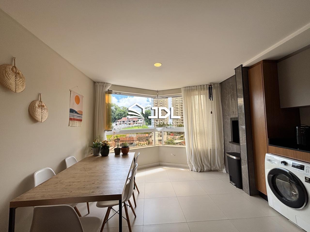 Apartamento à venda no bairro Água Verde: 