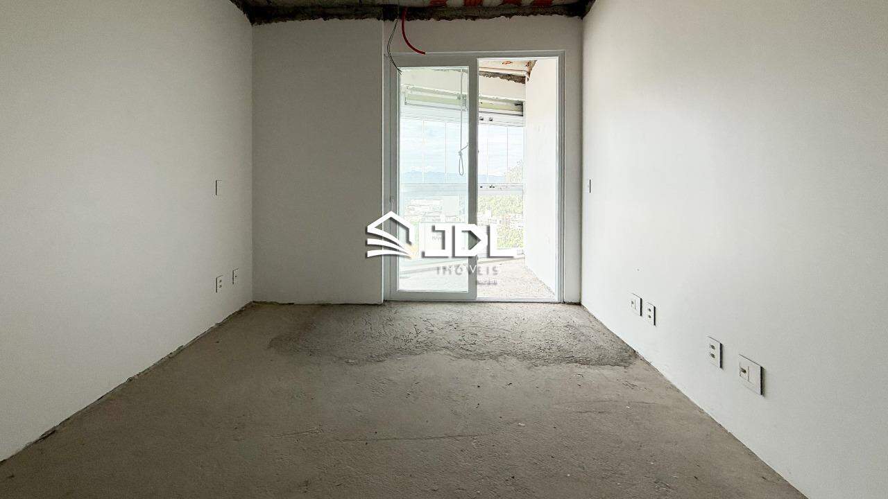 Apartamento à venda no bairro Ponta Aguda: