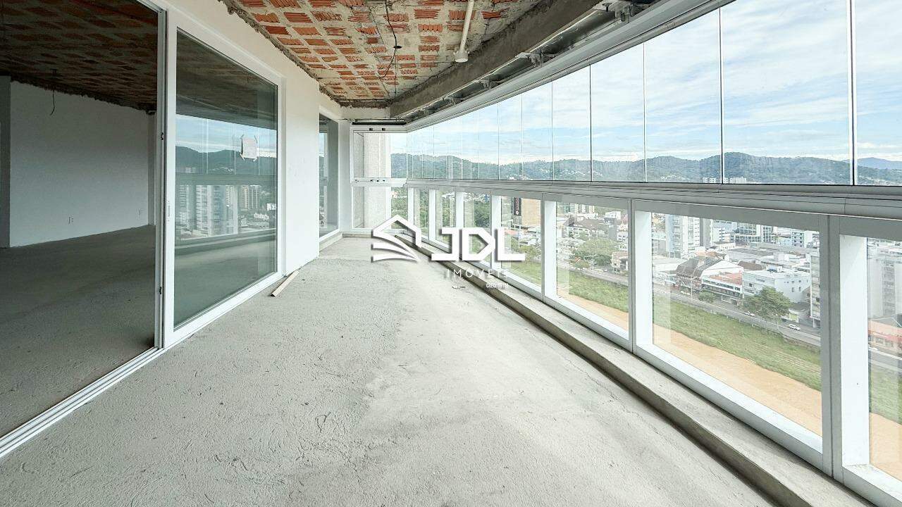 Apartamento à venda no bairro Ponta Aguda: 