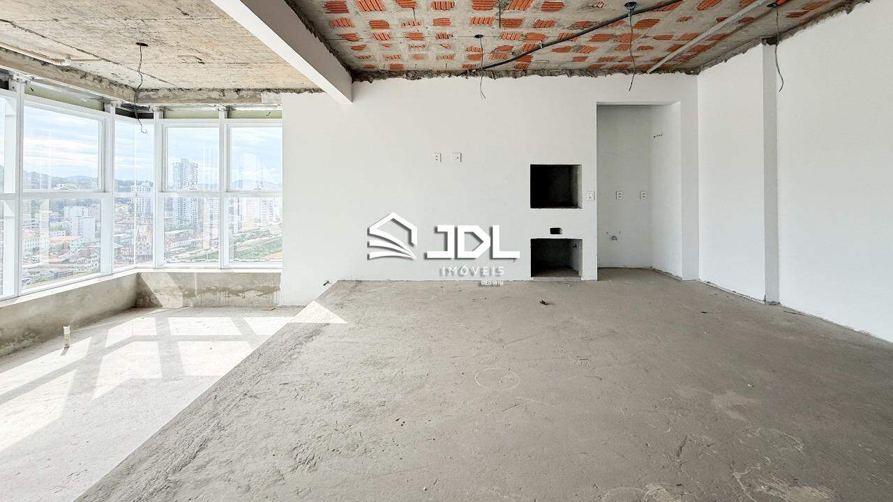 Apartamento à venda no bairro Ponta Aguda: