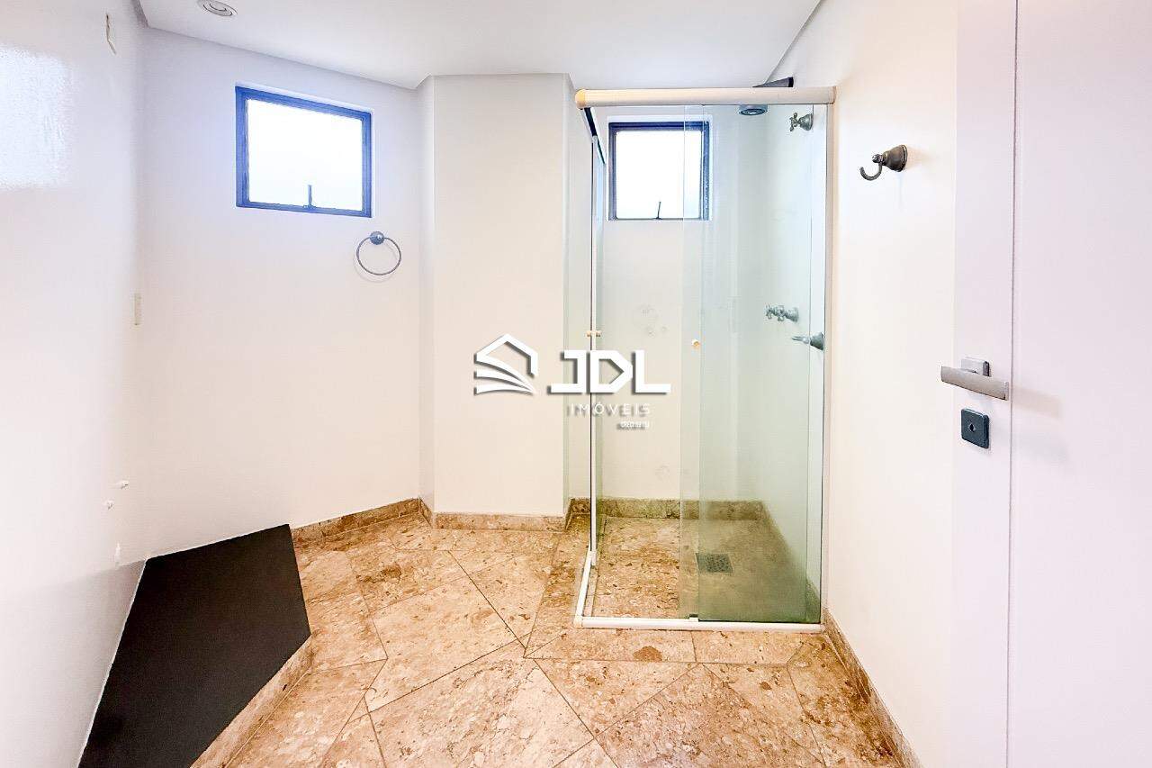 Apartamento à venda no bairro Ponta Aguda: 