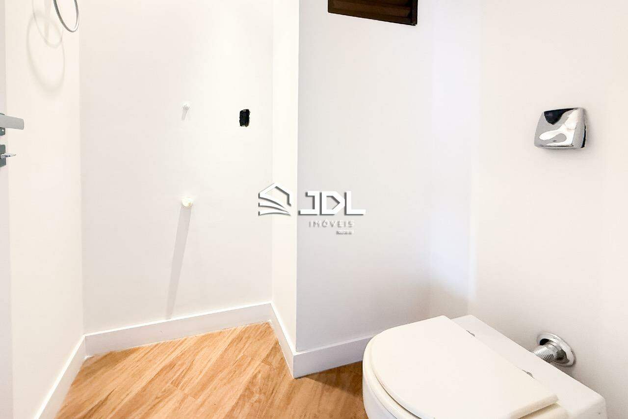 Apartamento à venda no bairro Ponta Aguda: 