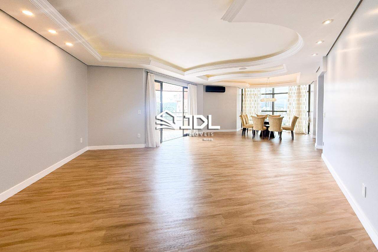 Apartamento à venda no bairro Ponta Aguda: 