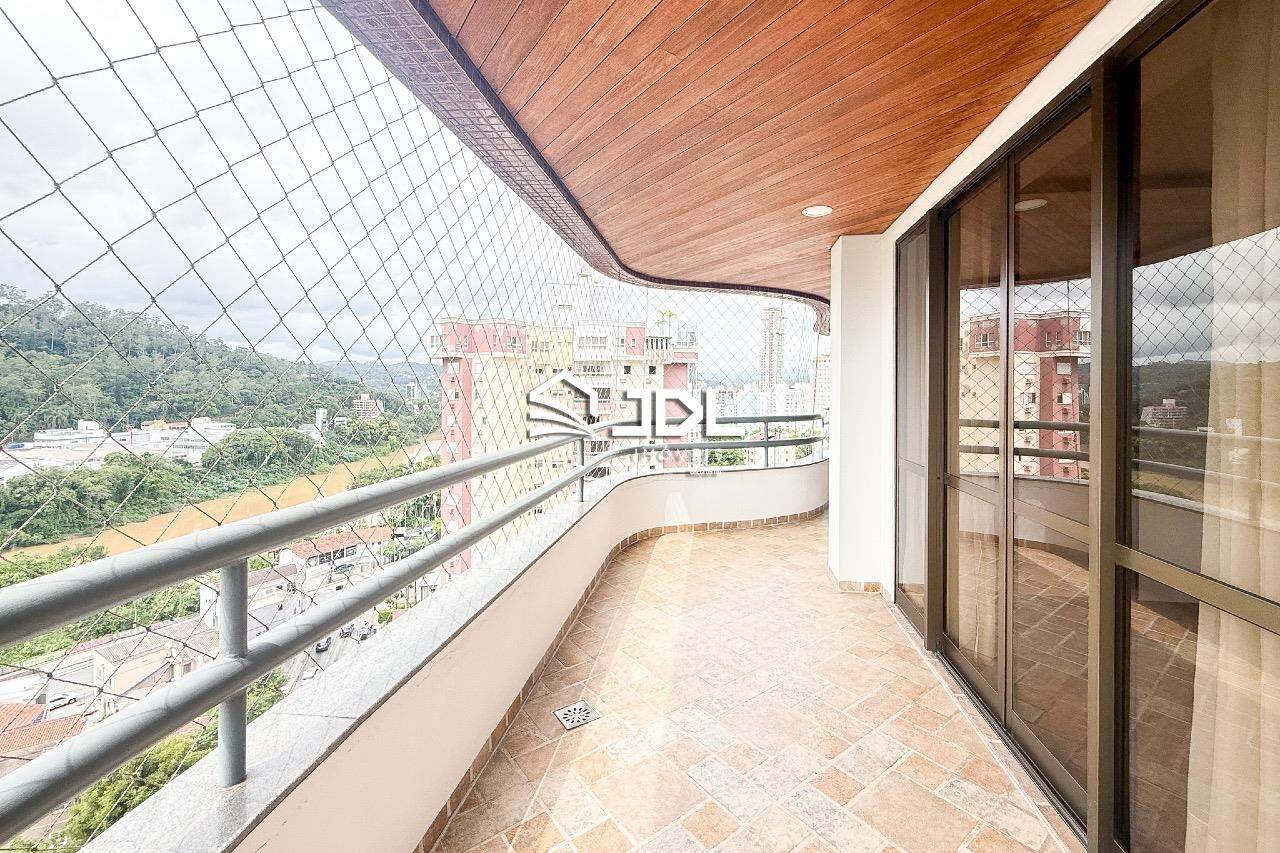 Apartamento à venda no bairro Ponta Aguda: 