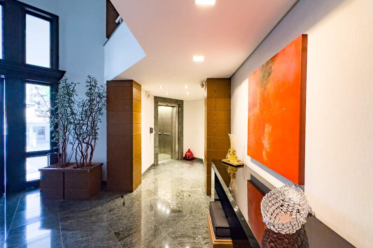 Apartamento à venda no bairro Ponta Aguda: 