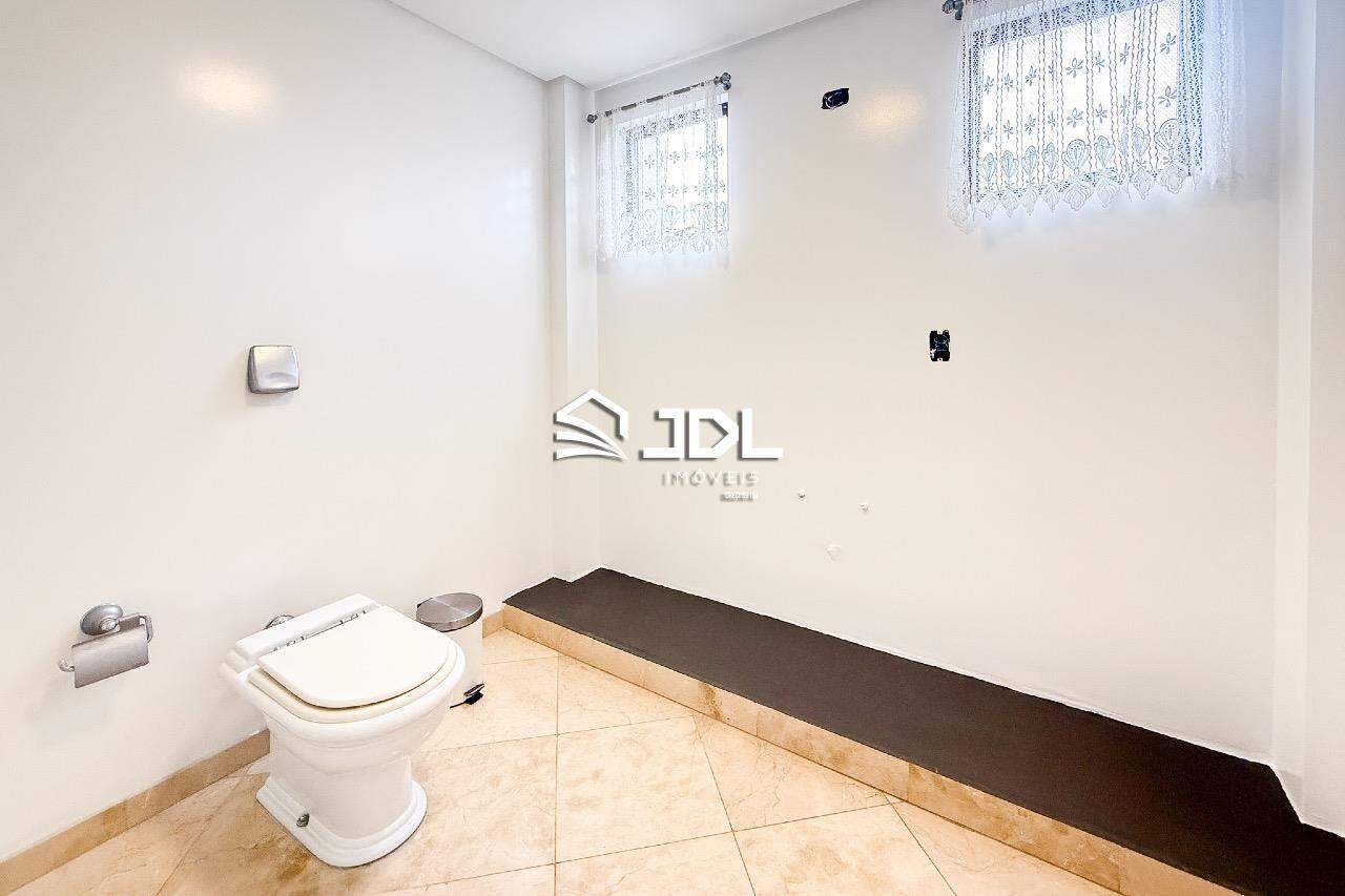 Apartamento à venda no bairro Ponta Aguda: 