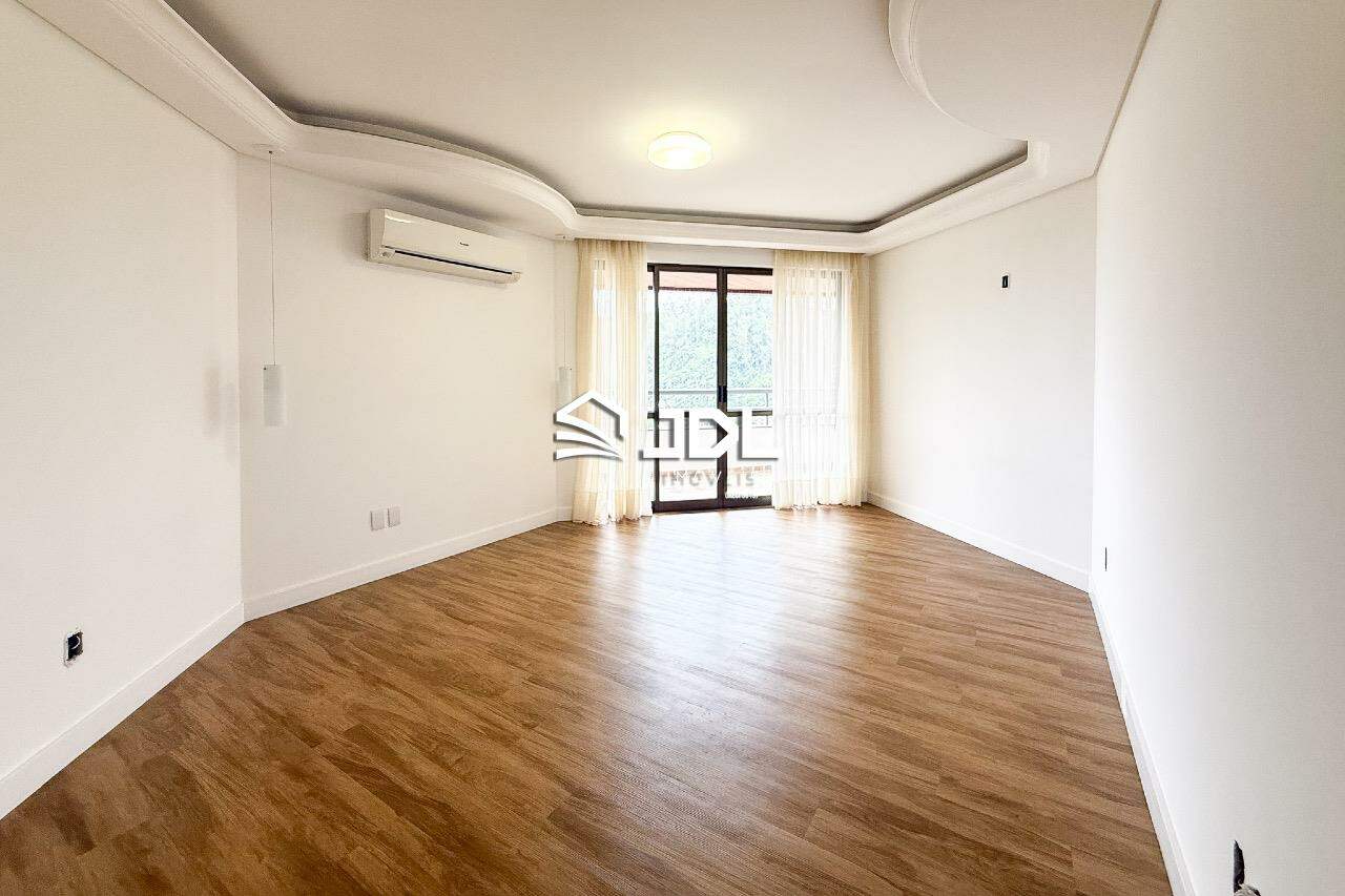 Apartamento à venda no bairro Ponta Aguda: 