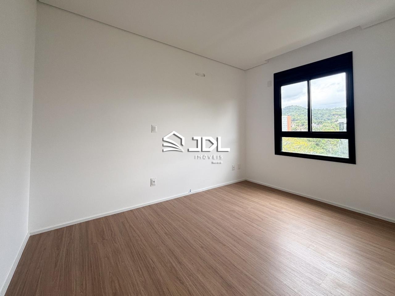 Apartamento à venda no bairro Jardim Blumenau: 