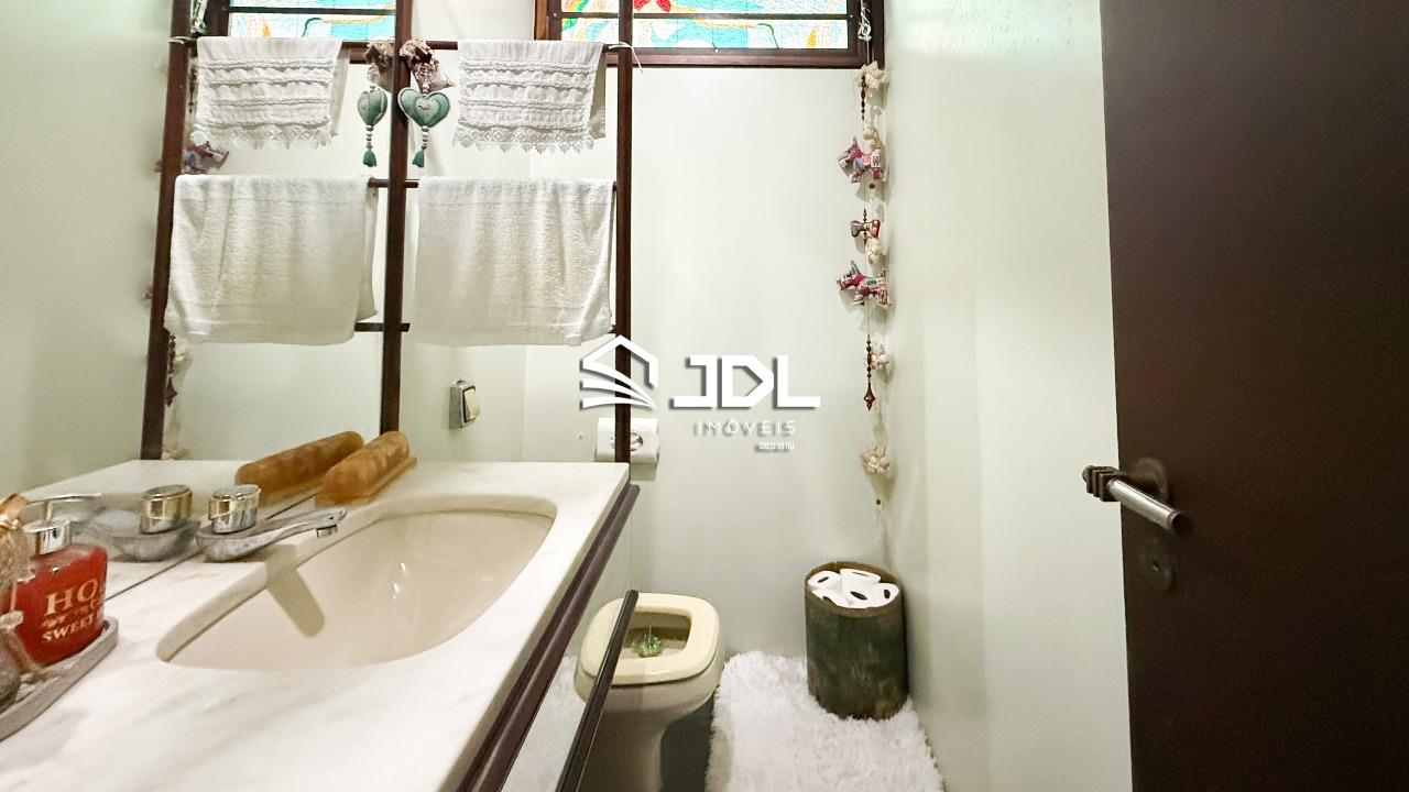 Casa à venda no bairro Bom Retiro: 