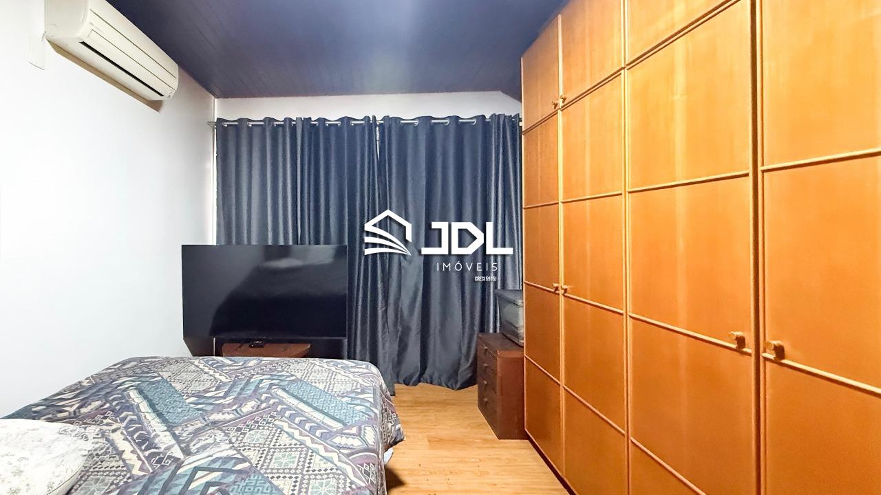 Casa à venda no bairro Bom Retiro: 