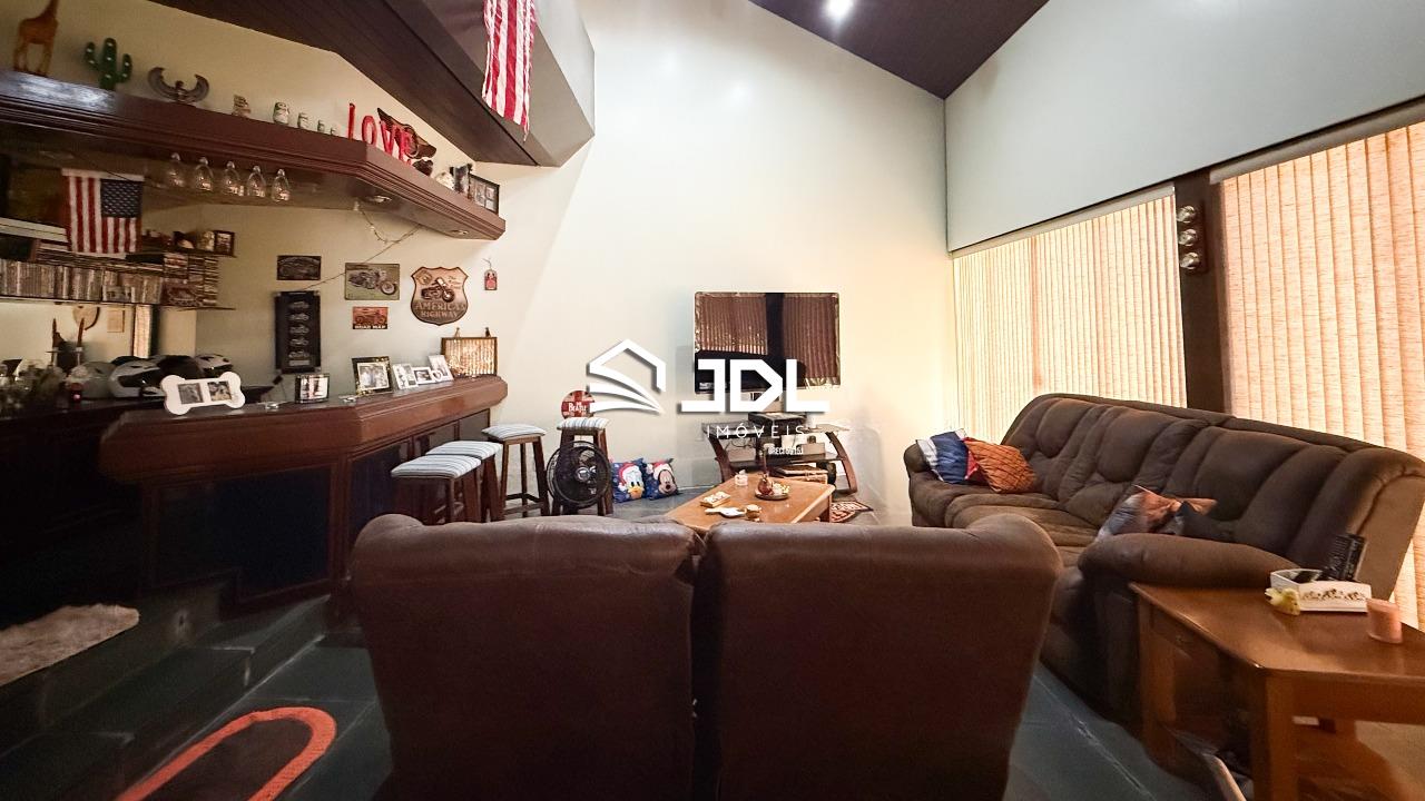 Casa à venda no bairro Bom Retiro: 