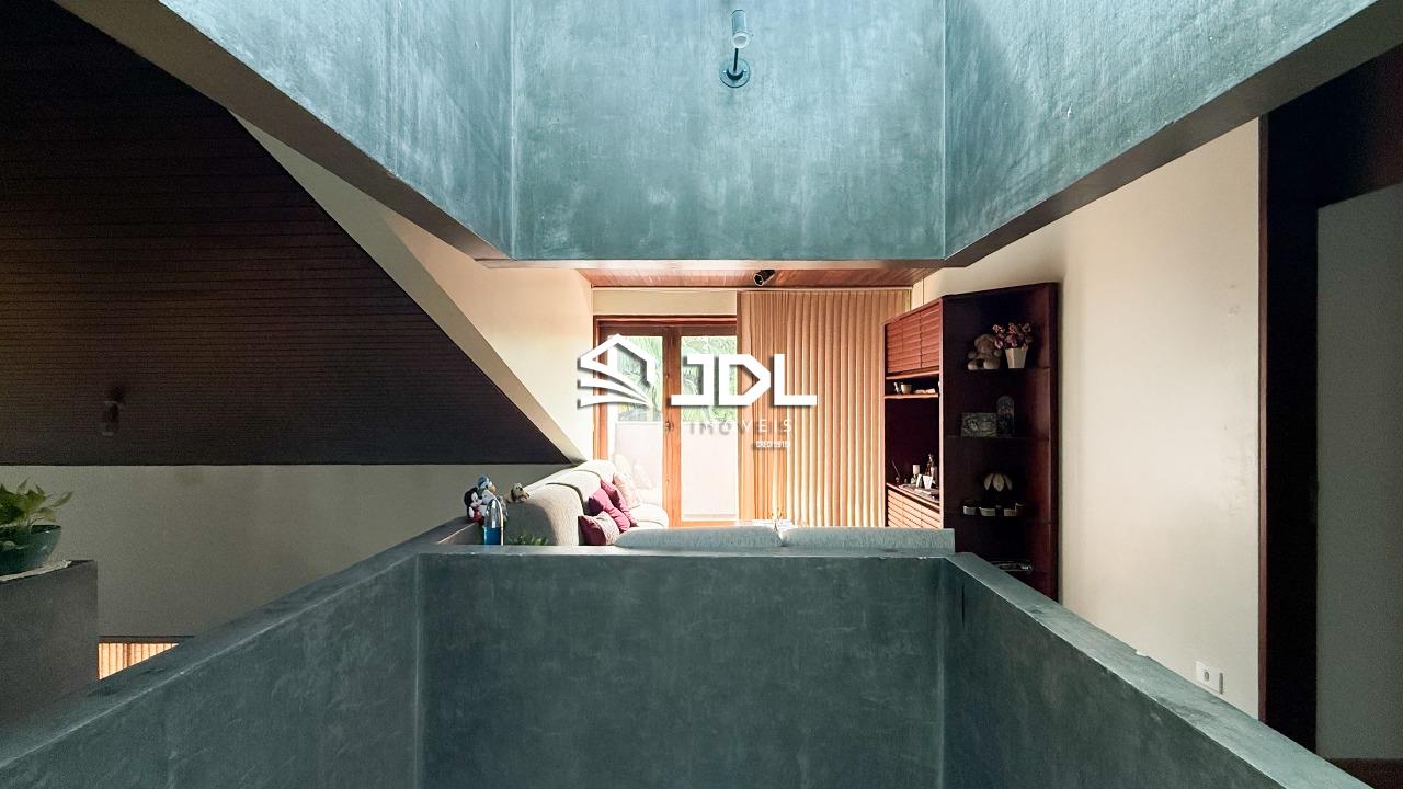 Casa à venda no bairro Bom Retiro: 