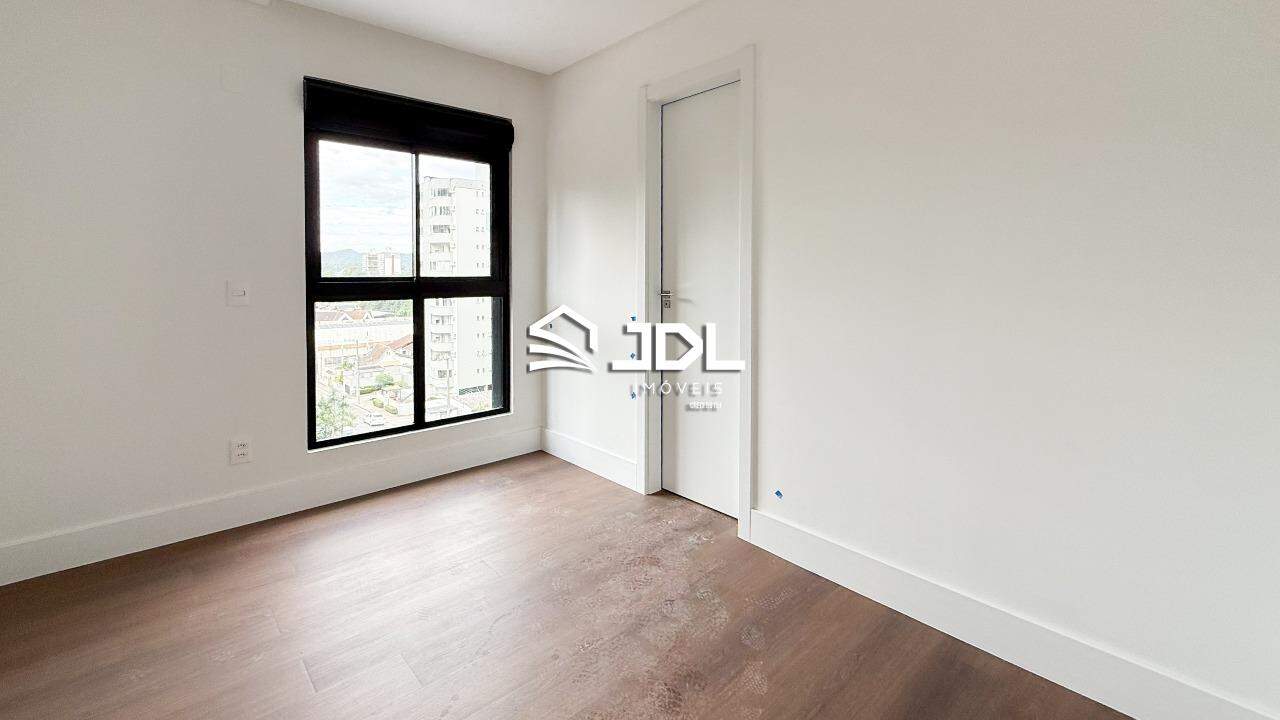 Apartamento à venda no bairro Vila Nova: 