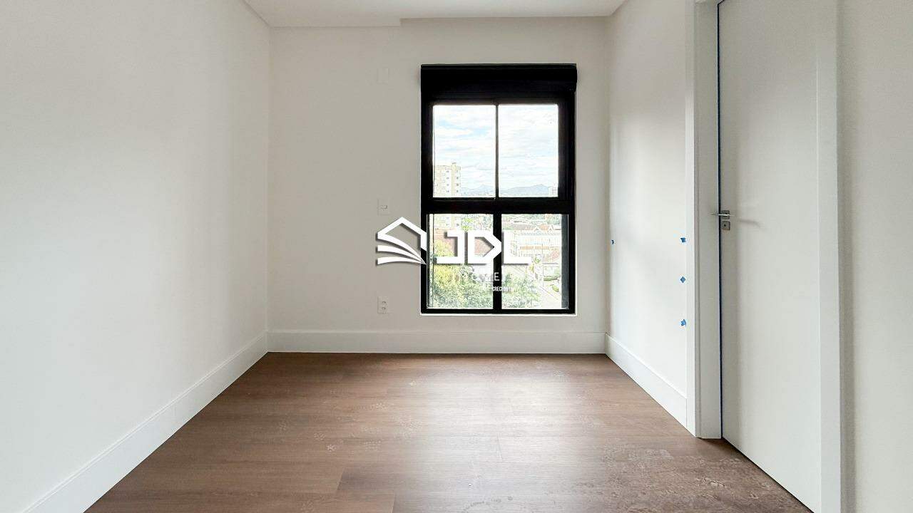 Apartamento à venda no bairro Vila Nova: 