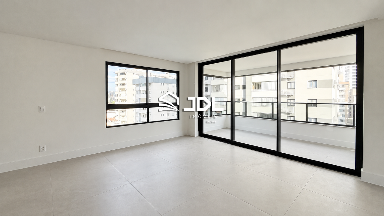 Apartamento à venda no bairro Vila Nova: 