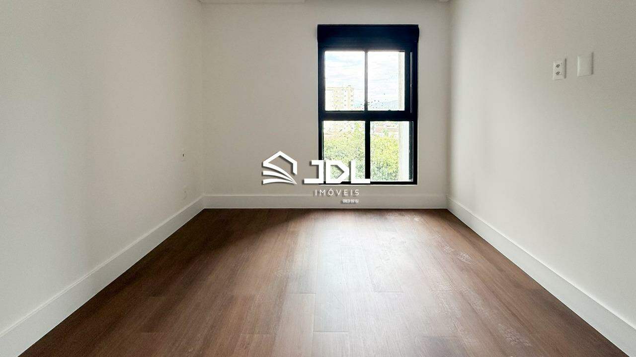 Apartamento à venda no bairro Vila Nova: 
