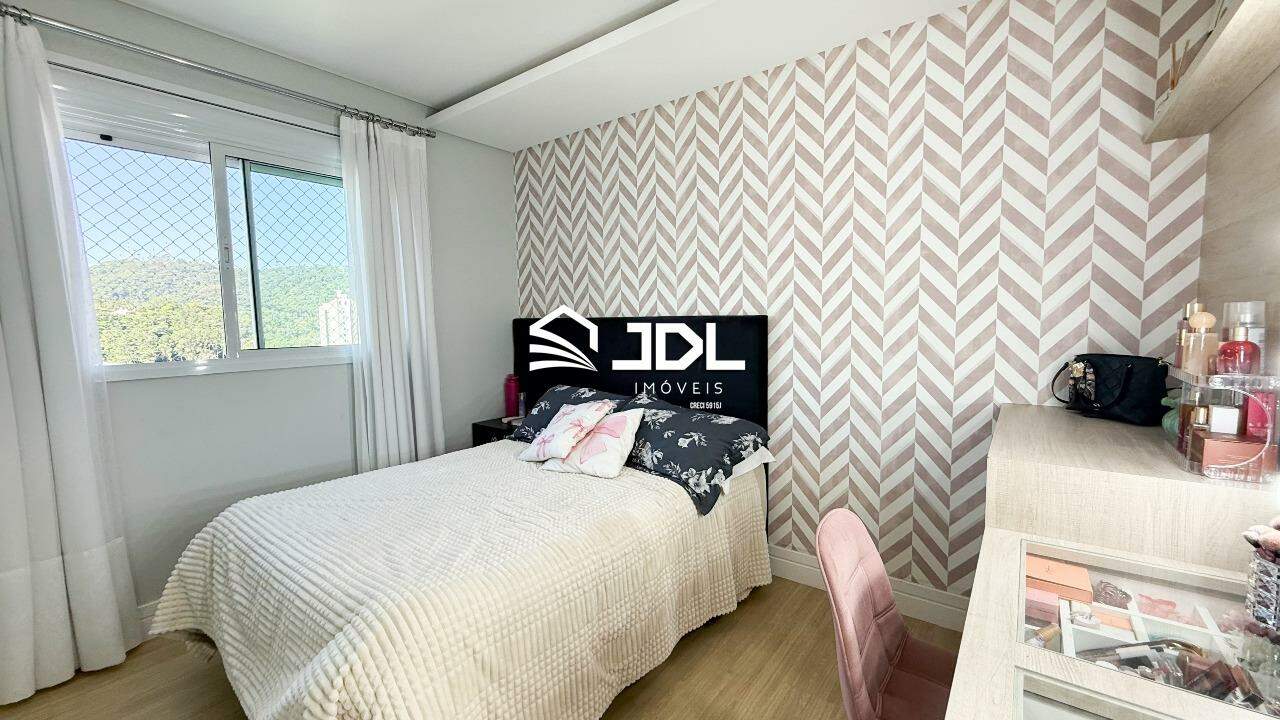 Apartamento à venda no bairro Victor Konder: 