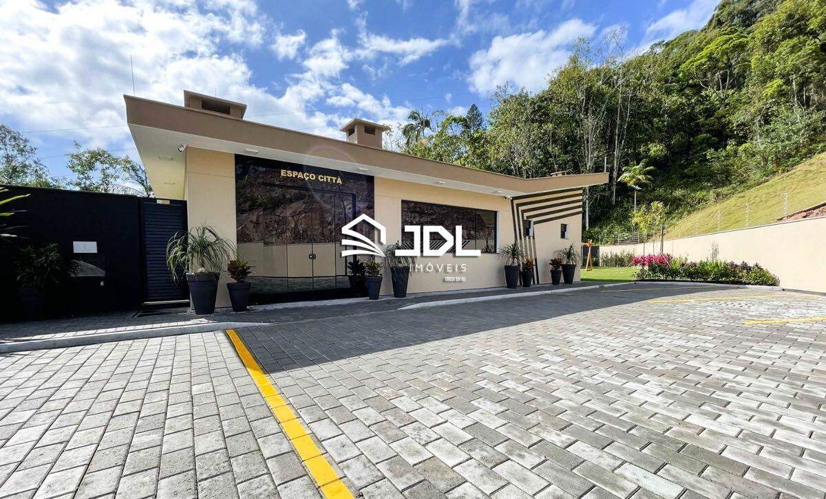 Lote à venda no bairro Velha: 