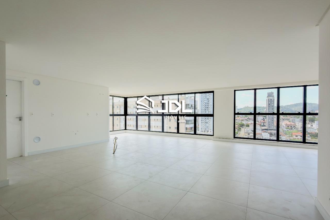 Apartamento à venda no bairro Vila Nova: 