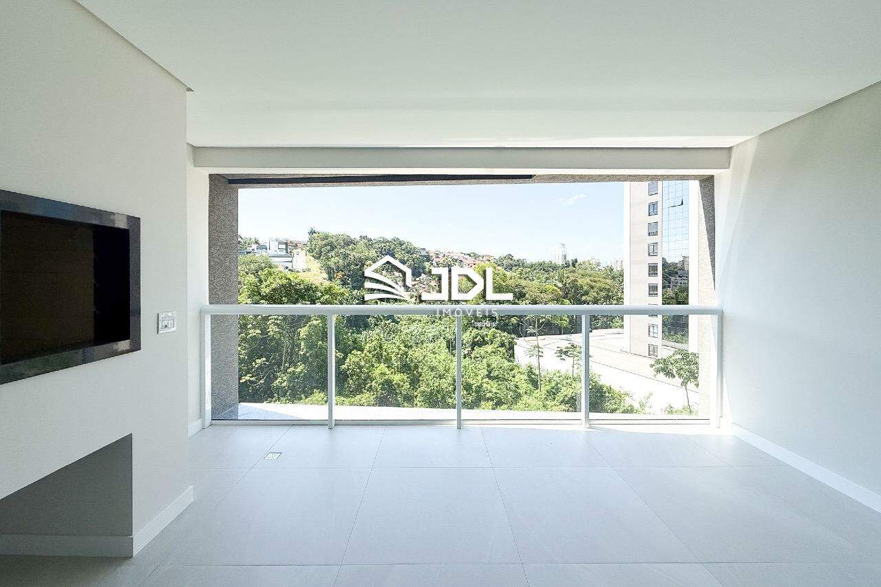 Apartamento à venda no bairro Velha: 