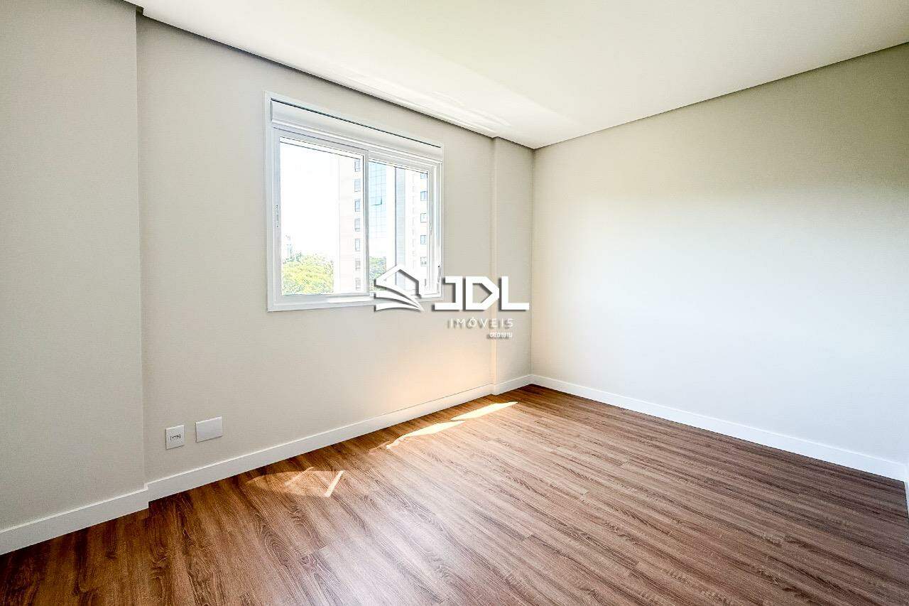 Apartamento à venda no bairro Velha: 