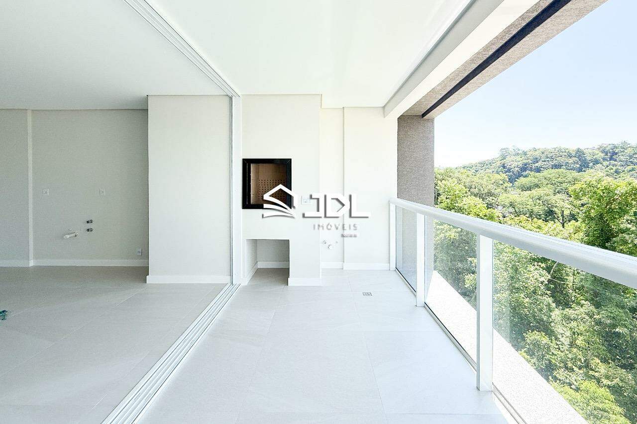 Apartamento à venda no bairro Velha: 