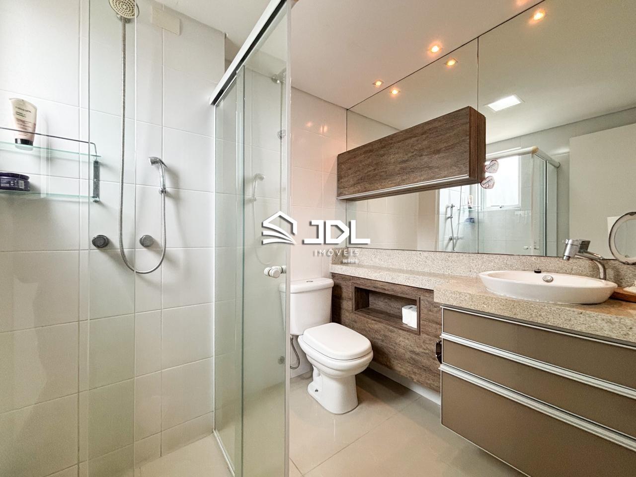 Apartamento à venda no bairro Vila Nova: 